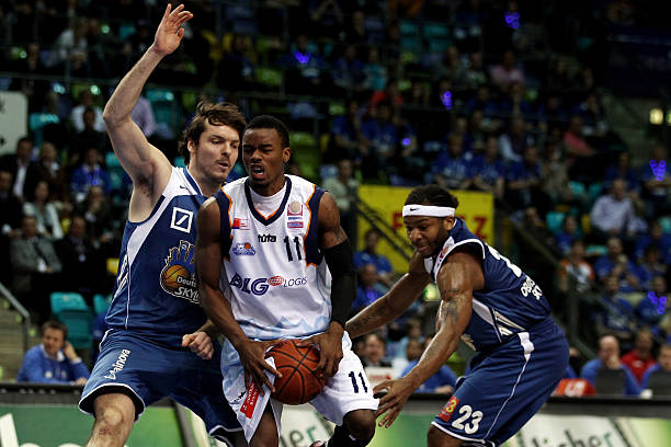 声还传递出 声还传递出