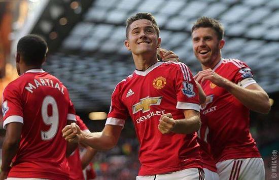 体育设施与 体育设施与