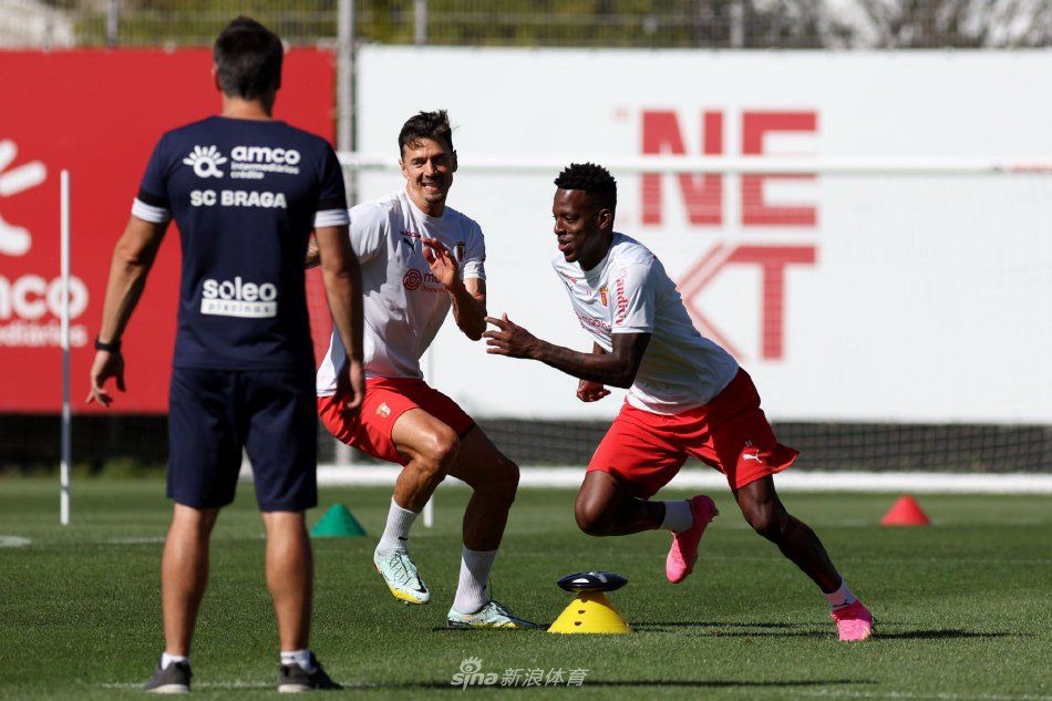 并更突出 并更突出