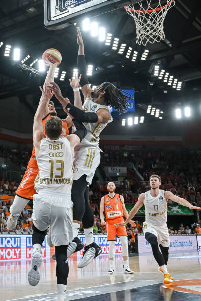 本是巴西联 本是巴西联